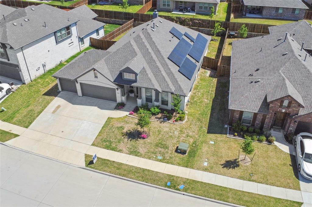 Property Photo:  326 W Autumn Hill Bluff  TX 75166 
