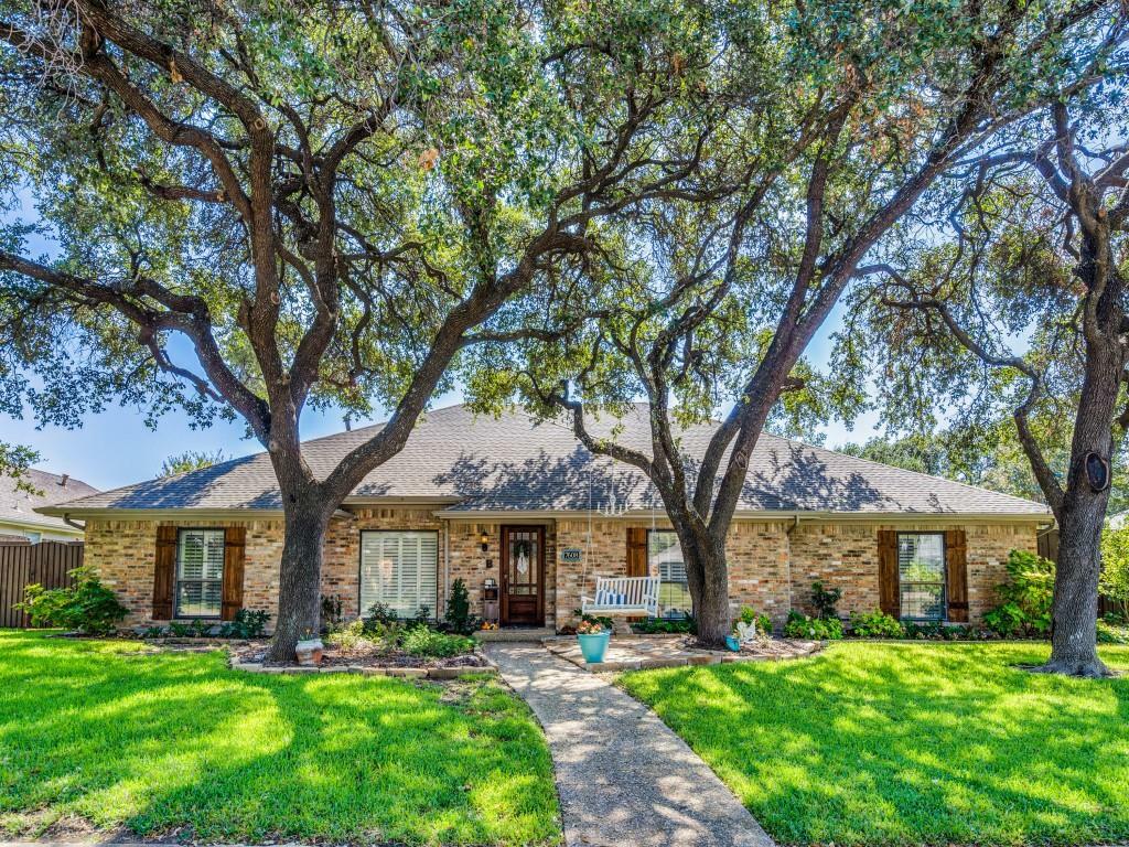7608 Queens Garden Drive  Dallas TX 75248 photo
