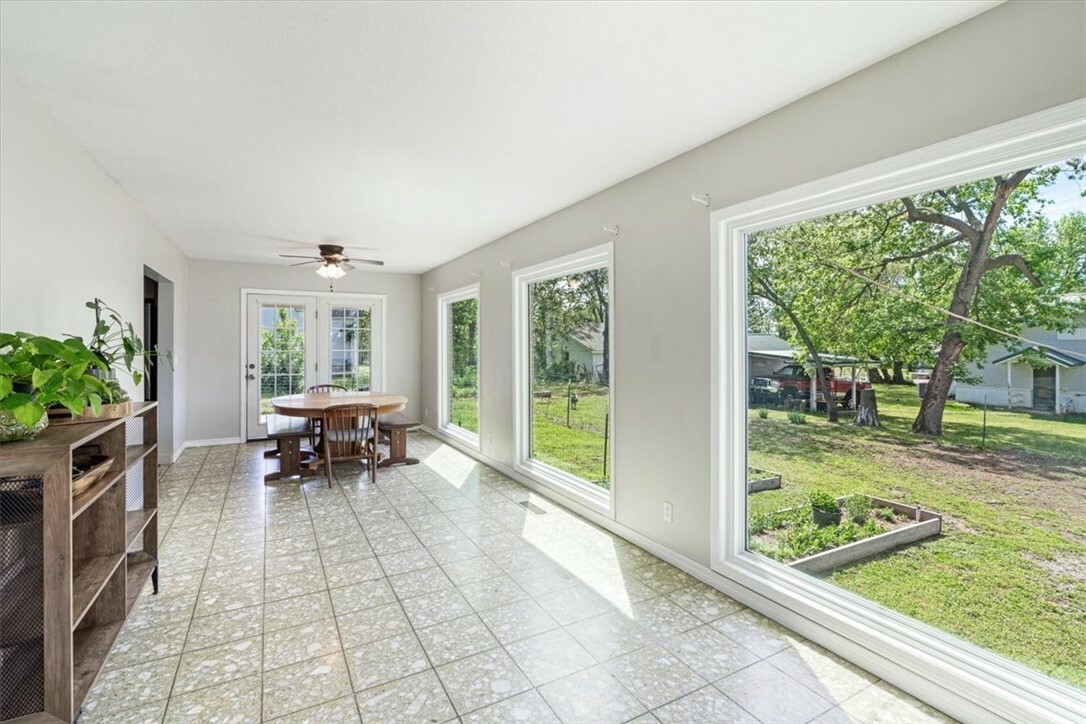 Property Photo: 501 SE Main Street AR 72736