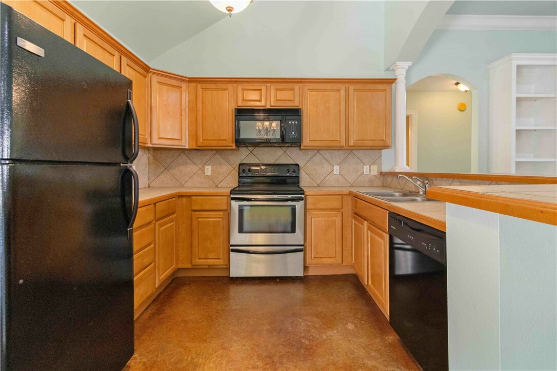 Property Photo: 4389 Holiday Drive AR 72701