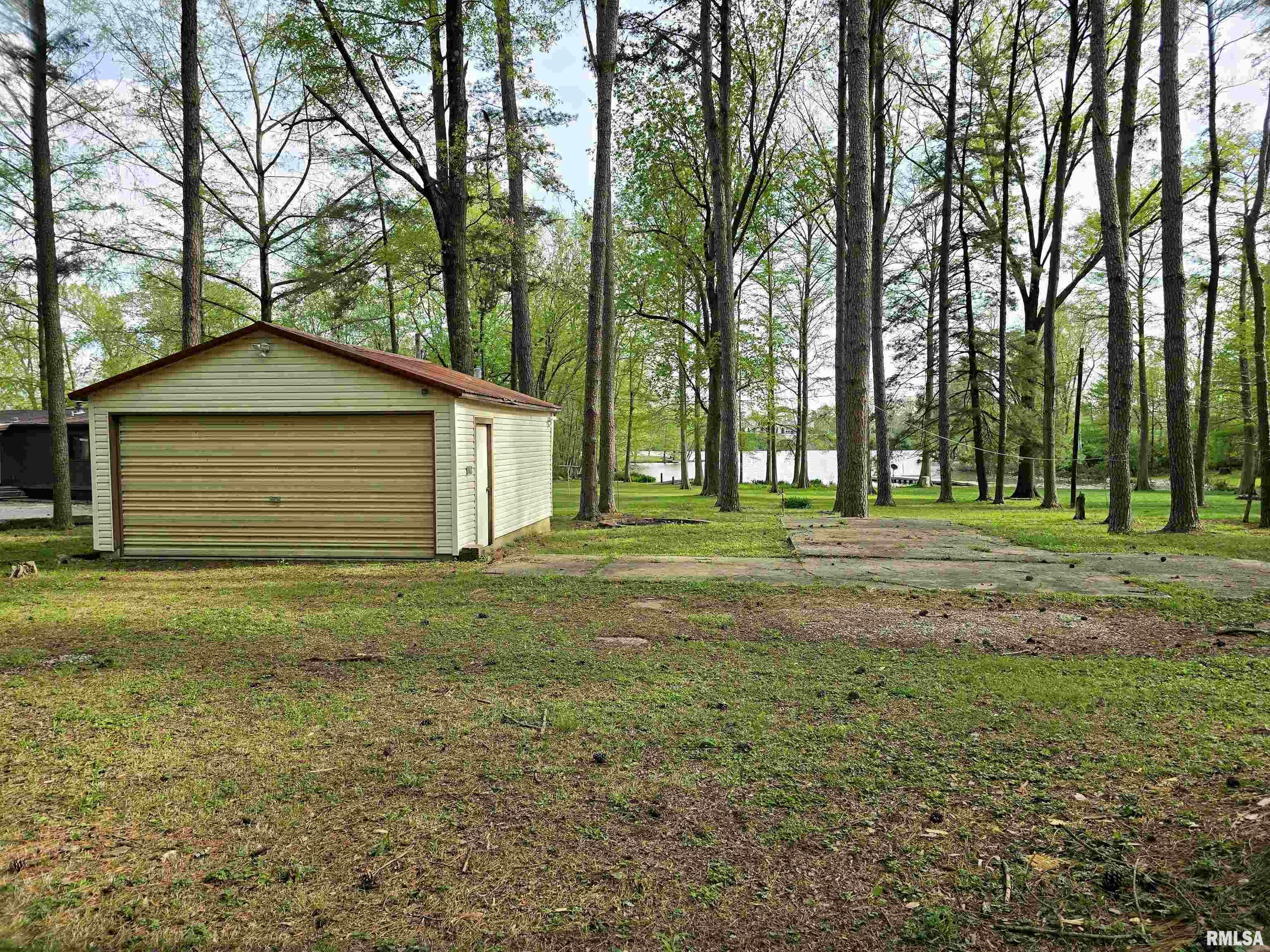 Property Photo: 1831 Duck Lane IL 62801