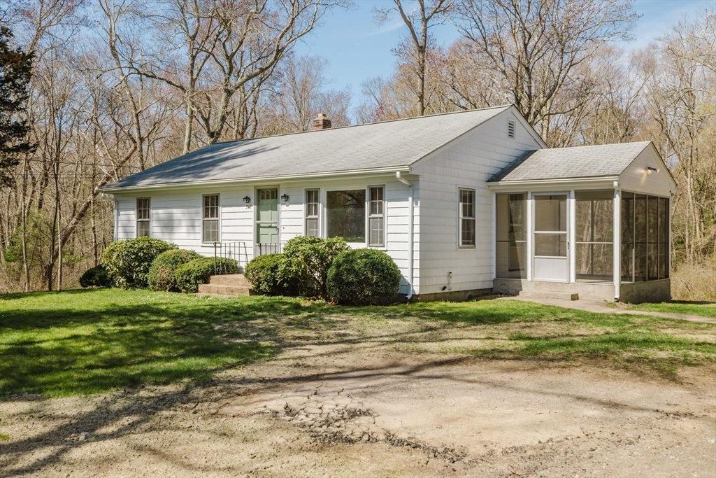 Property Photo: 292 Anawan Street MA 02769