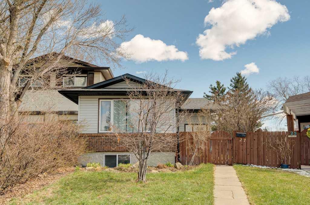 Property Photo: 27 Rundlelawn Court NE AB T1Y 3H3