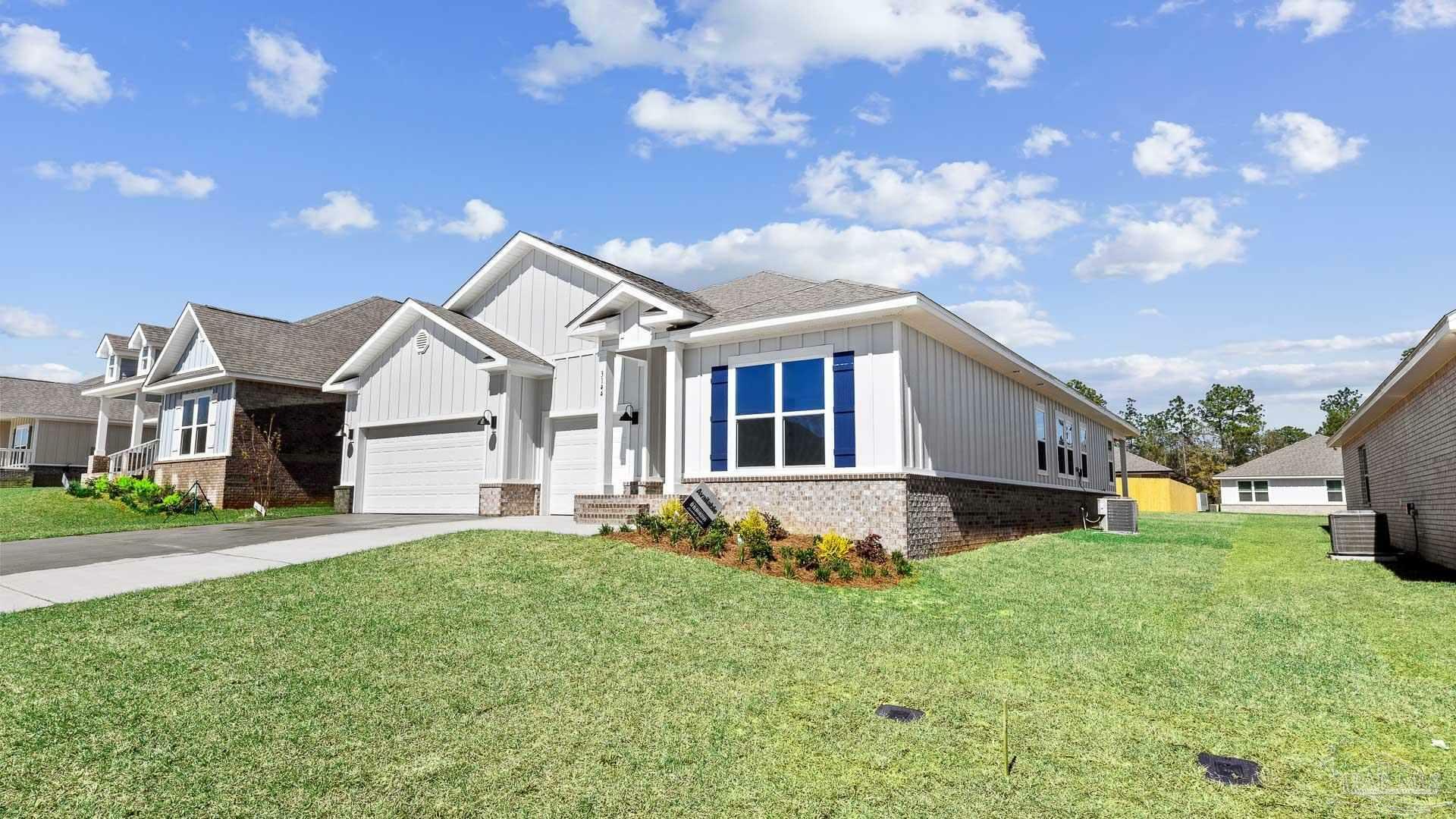 Property Photo: 3116 Silver Maple Dr FL 32533