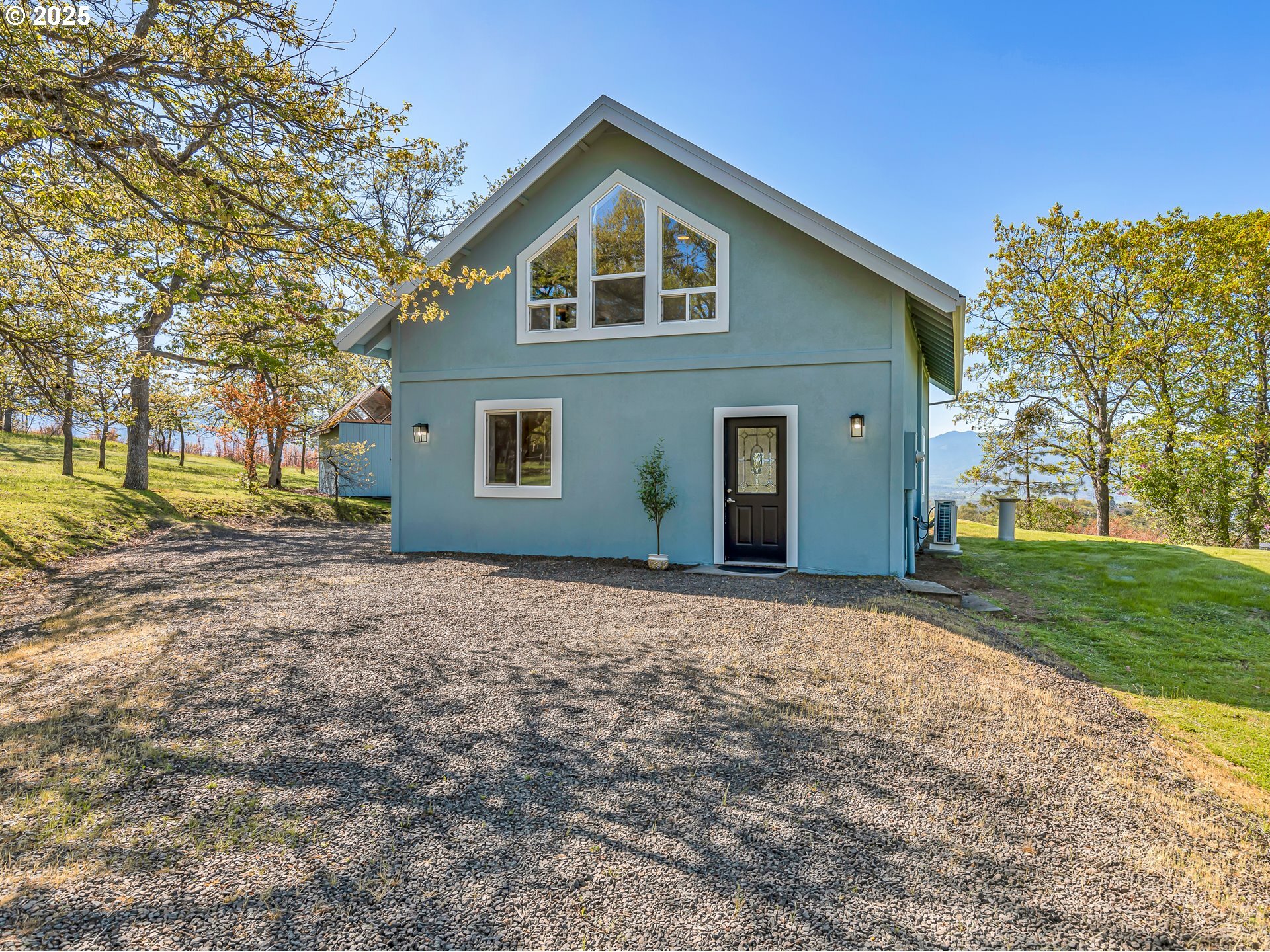 Property Photo:  1704 Panorama Dr  OR 97504 