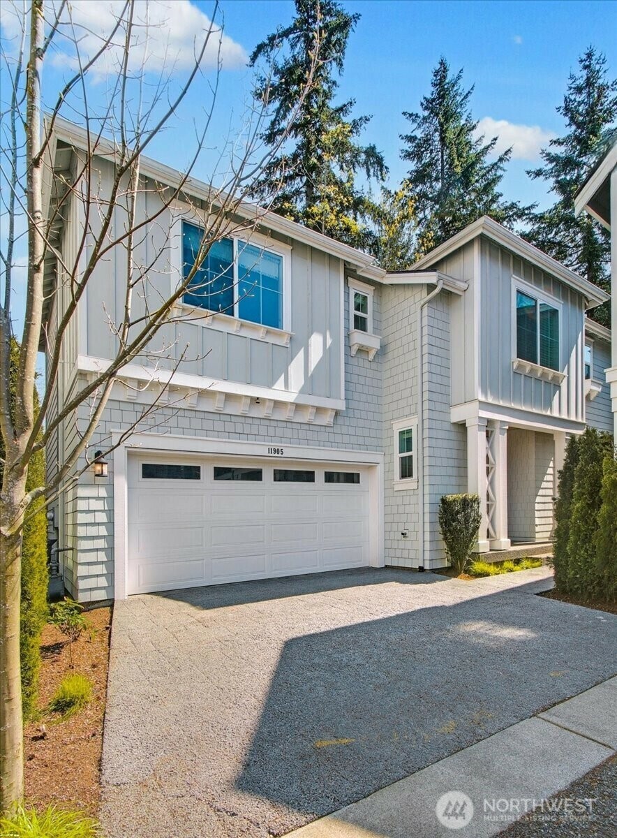 Property Photo: 11905 NE 70th Lane WA 98033