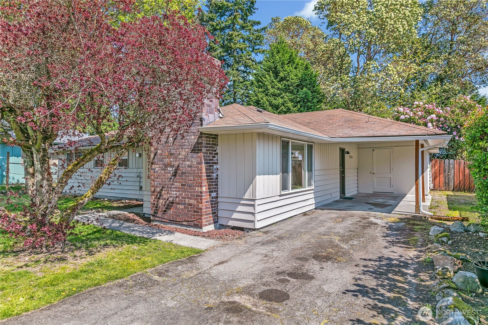 Property Photo: 10716 21st Avenue SW WA 98146