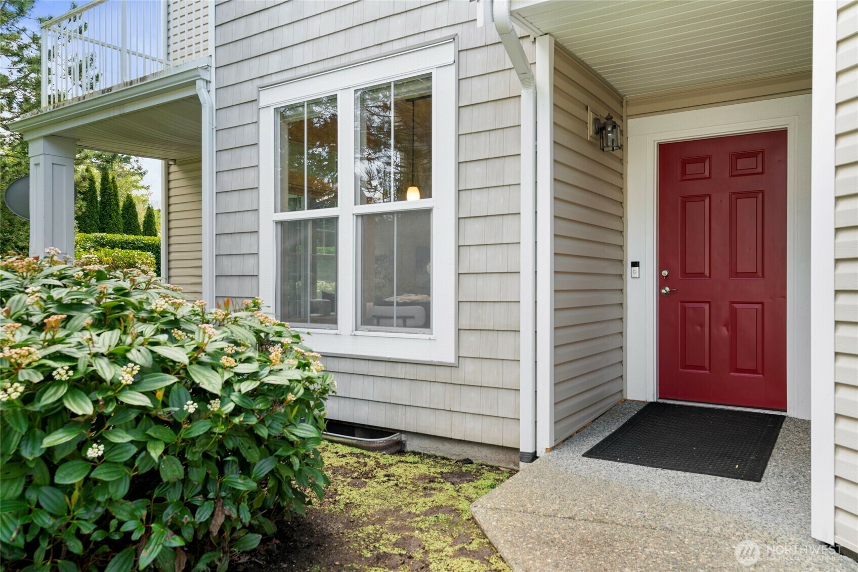 Property Photo: 23751 SE Summerhill Lane 1-1 WA 98029