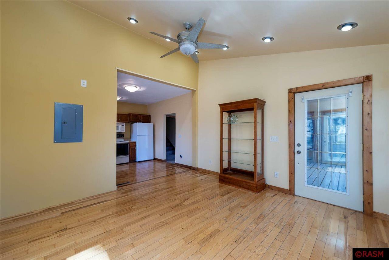 Property Photo: 37282 195th Street MN 56098