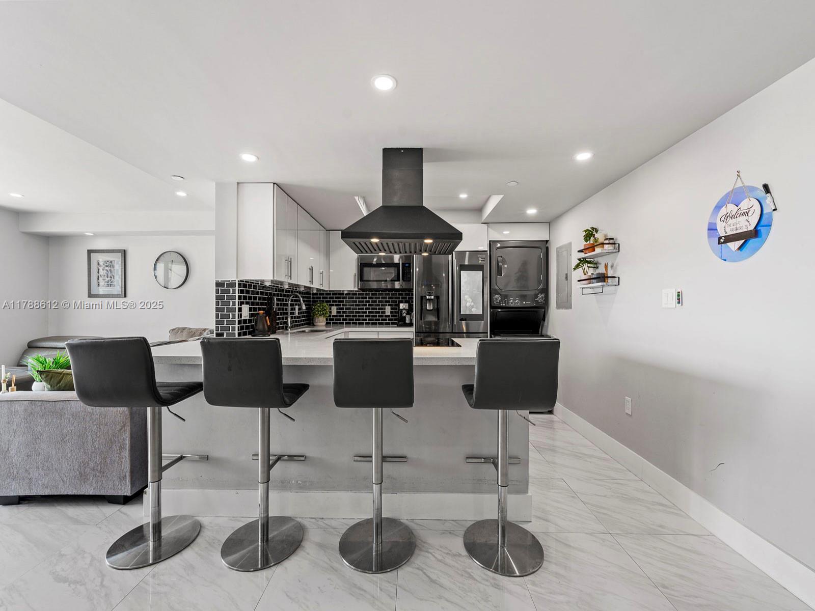 Property Photo: 911 E Ponce De Leon Blvd 1601 FL 33134