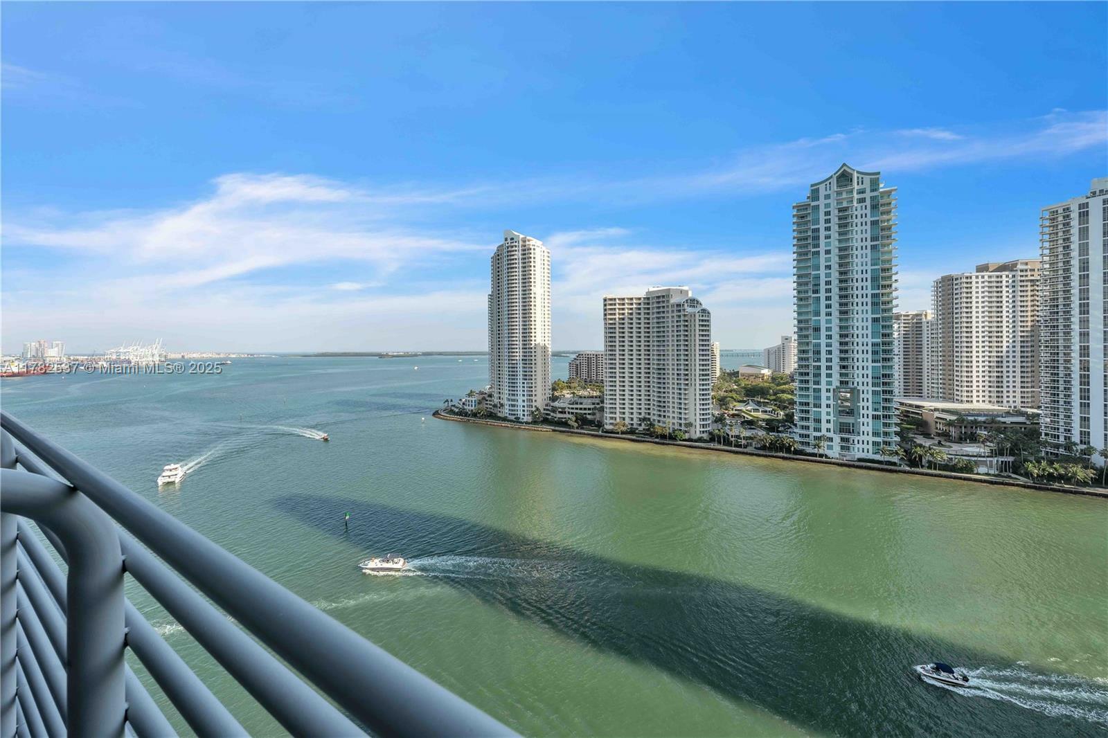 Property Photo: 335 S Biscayne Blvd 2003 FL 33131