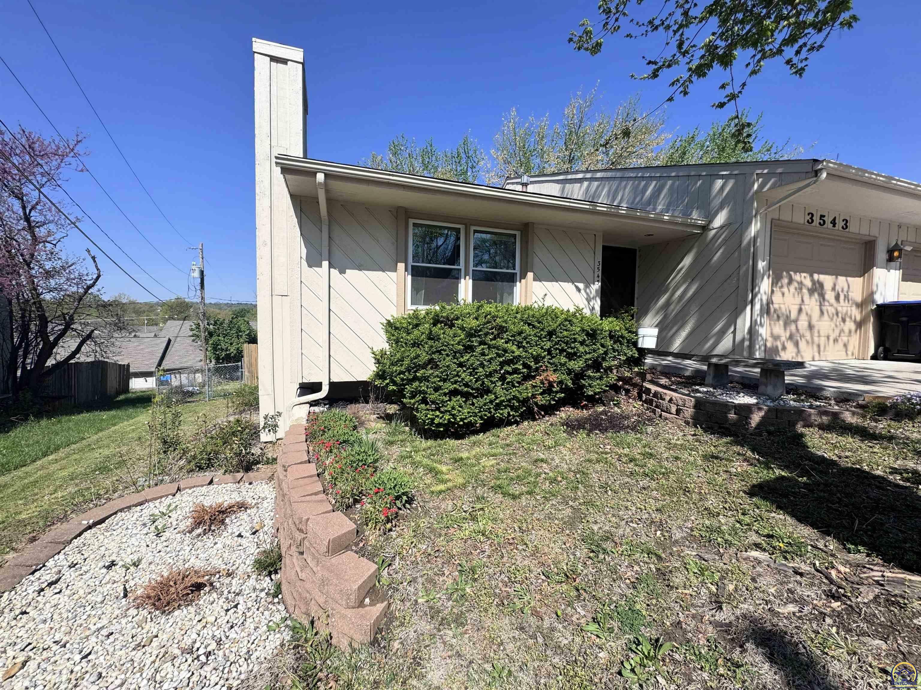 Property Photo: 3543 SW Cambridge Ave KS 66614