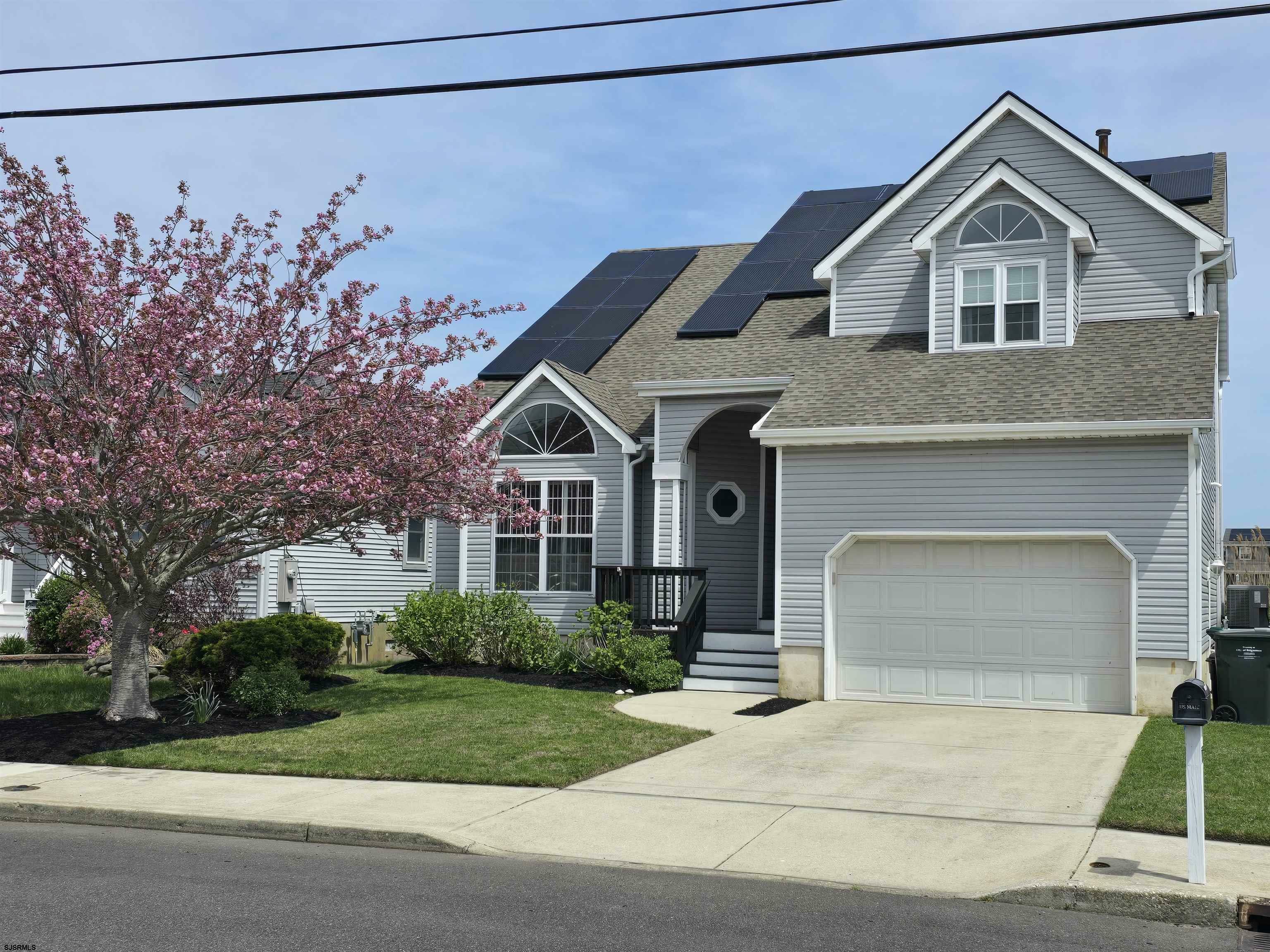 Property Photo: 17 Vardon Road NJ 08203-2721