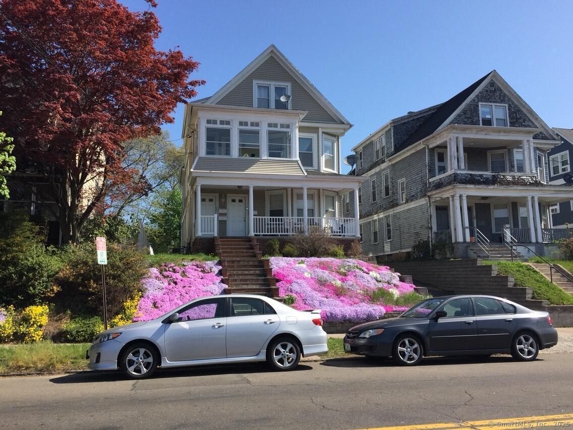 Property Photo:  1869 Chapel Street First Floor  CT 06515 
