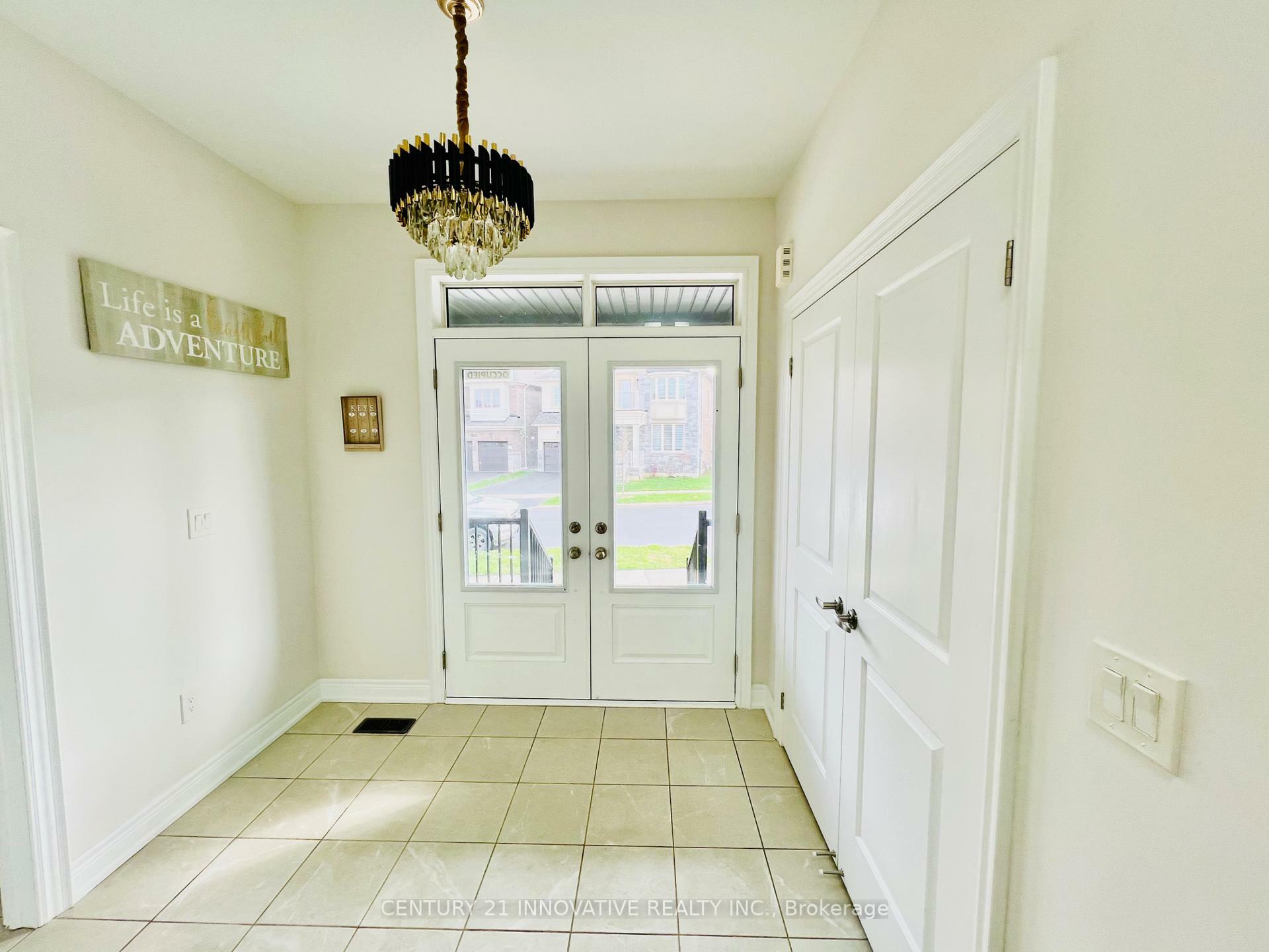 Photo de la propriété:  2675 Sapphire Drive  ON L1X 0G6 