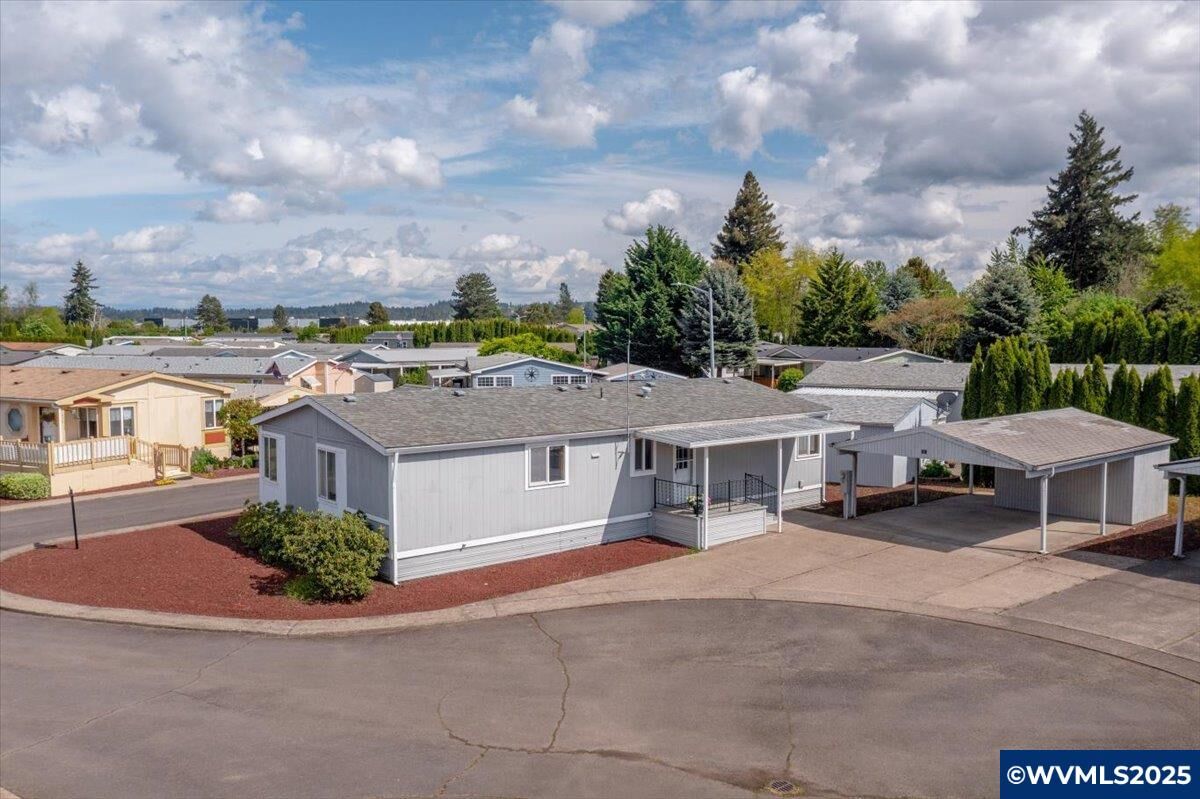 Property Photo: 2410 Lancaster #962 Dr SE 962 OR 97317