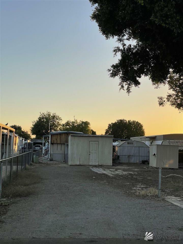 Property Photo: 1040 S Myrtle Ave AZ 85364