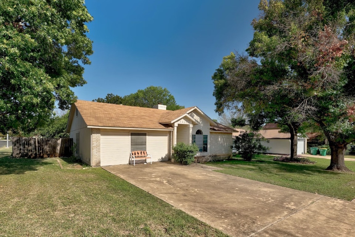 Property Photo: 1411 Mimosa Pass TX 78613
