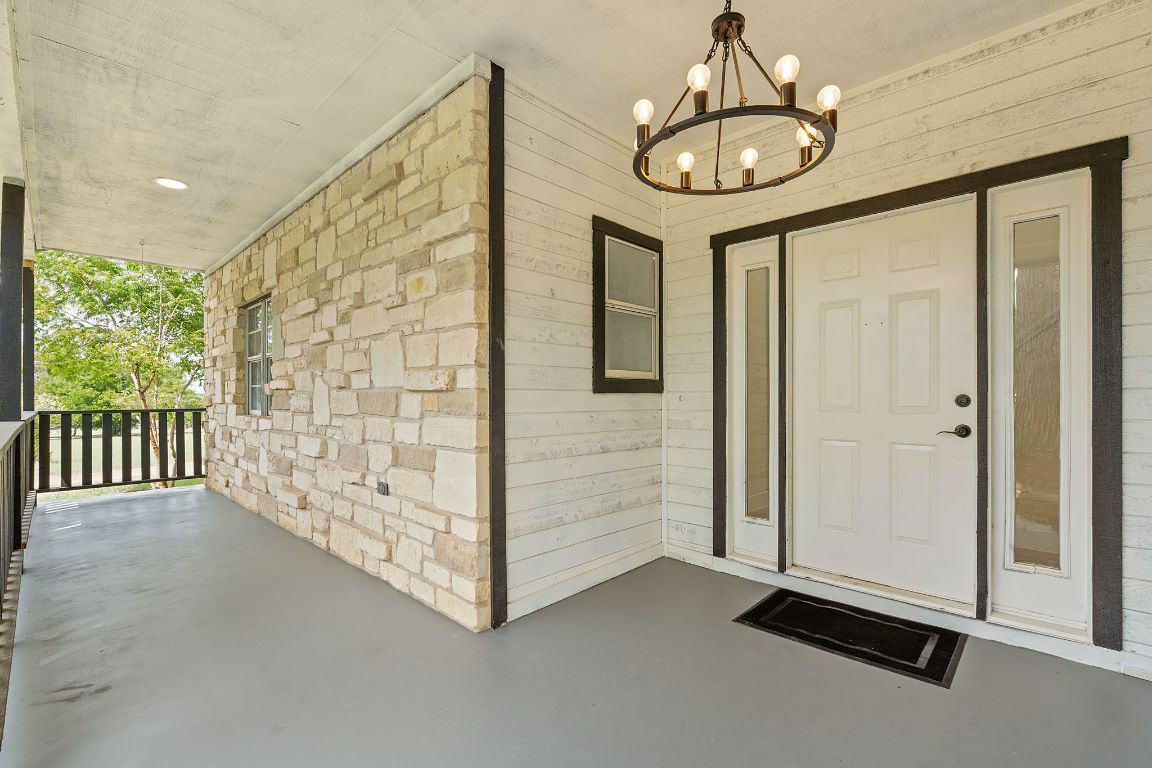 Property Photo: 300 Fawn Lane TX 78628