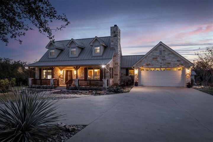 Property Photo: 5300 Lookout Ridge Drive TX 78654