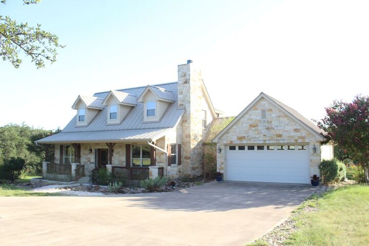 Property Photo:  5300 Lookout Ridge Drive  TX 78654 