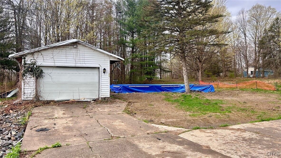 Property Photo: 377 Kingdom Road NY 13126