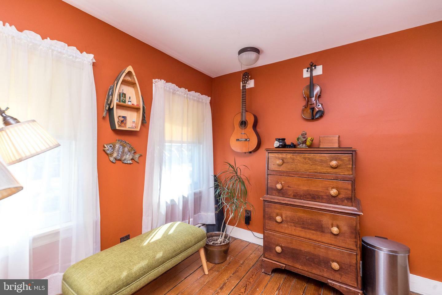 Property Photo: 1664 Chestnut Ridge Road PA 18972