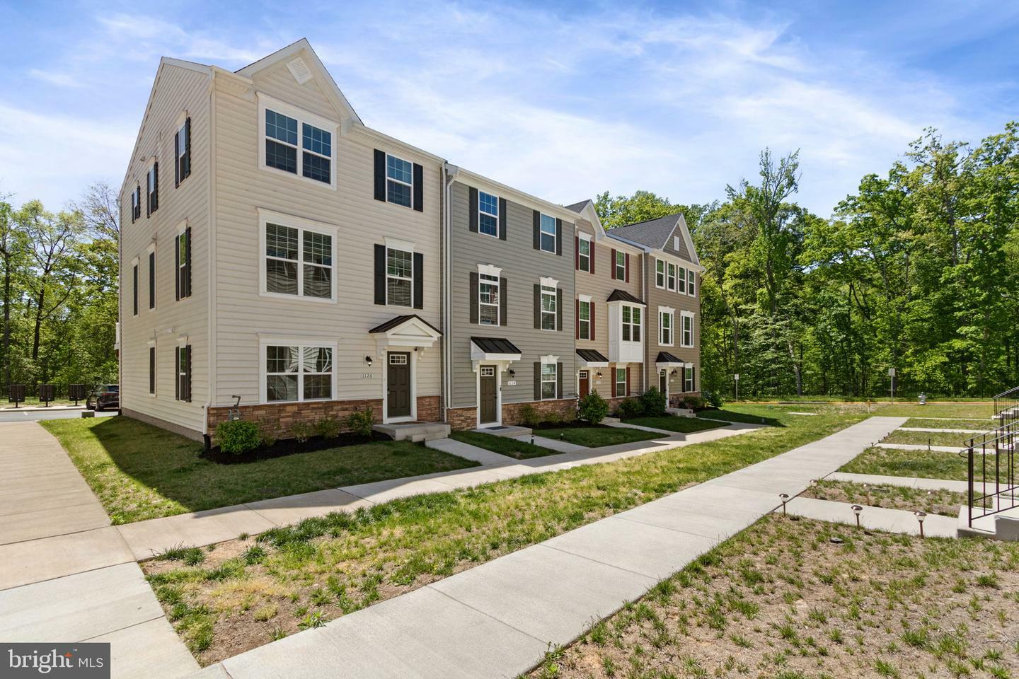 Property Photo:  1126 Dovetail Circle  VA 22401 