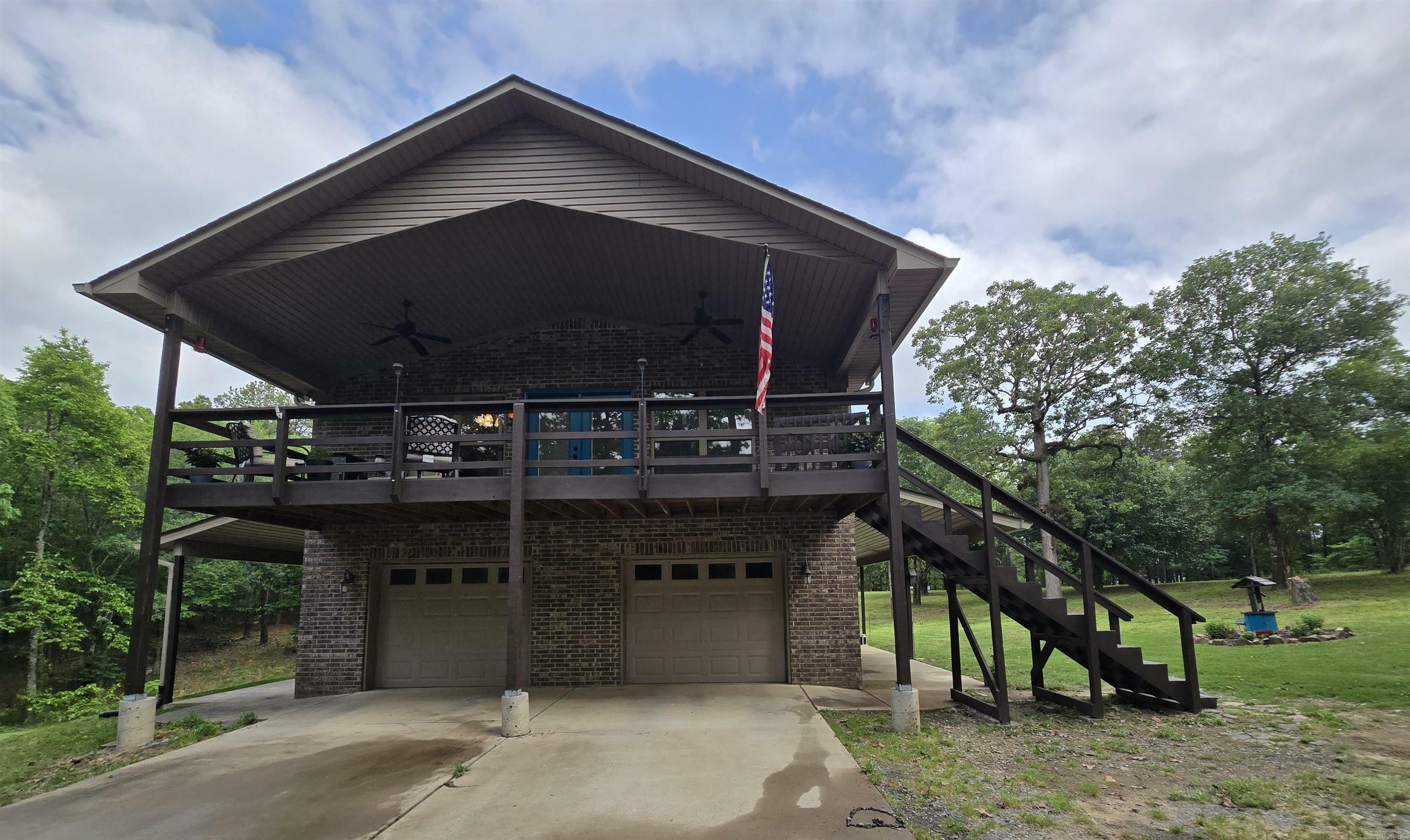 Property Photo: 200 Red Oak Drive AR 72106