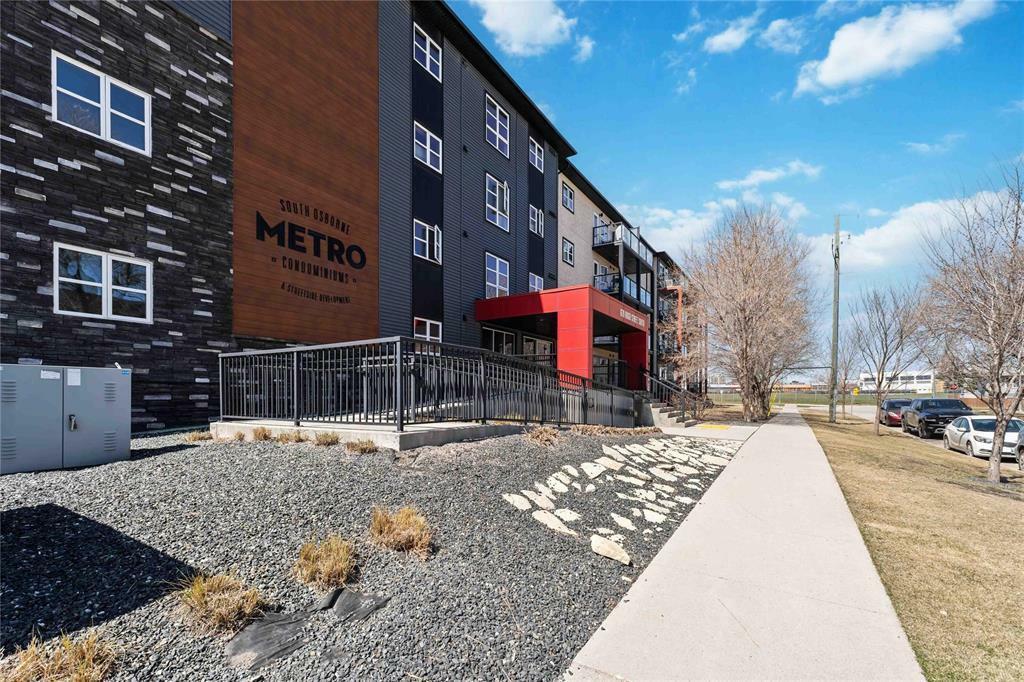 Property Photo: 670 Hugo Street South MB R3L 0P8