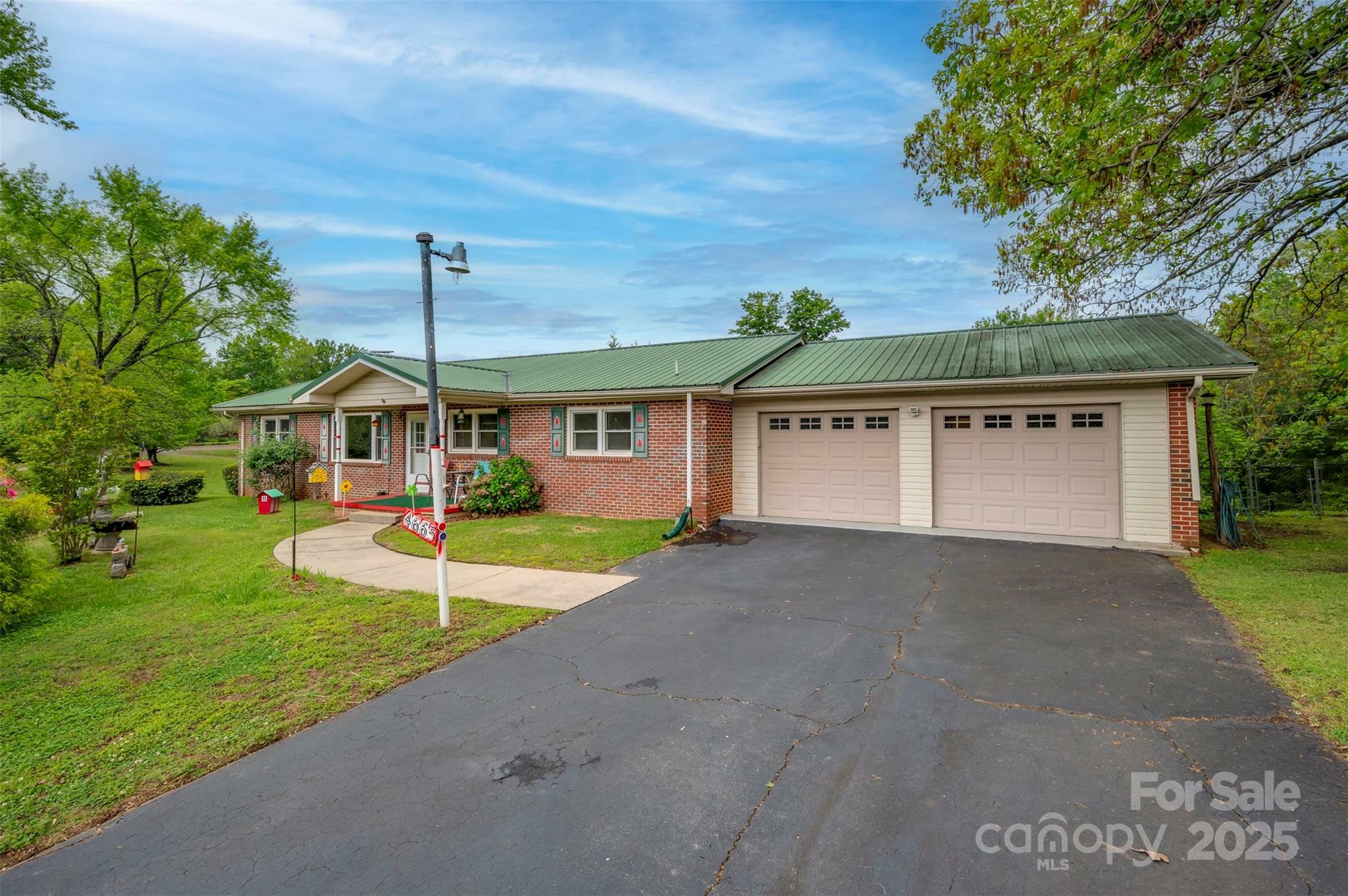 Property Photo:  4665 Nc Hwy 9 None N  NC 28756 