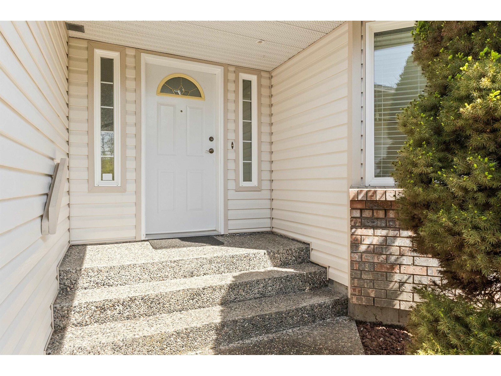 Property Photo: 441 Emerald Avenue BC V0M 1K0