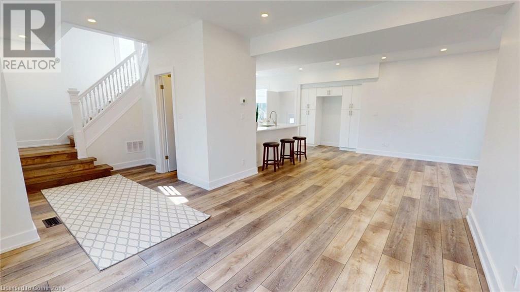 Property Photo: 204 Queenston Street ON L2R 2Z7