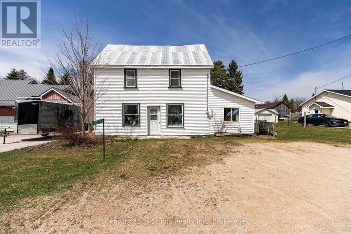 Photo de la propriété:  580307 Sideroad 60  ON N0H 1C0 