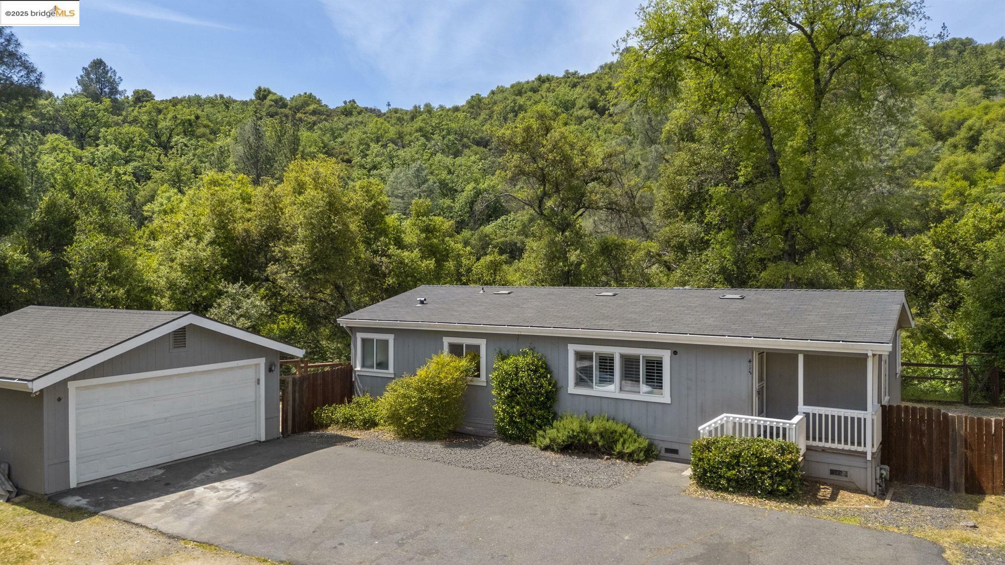 415 Arbona Cir  Sonora CA 95370 photo