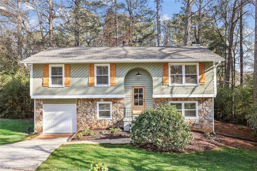 Property Photo: 875 Waterbrook Court GA 30076