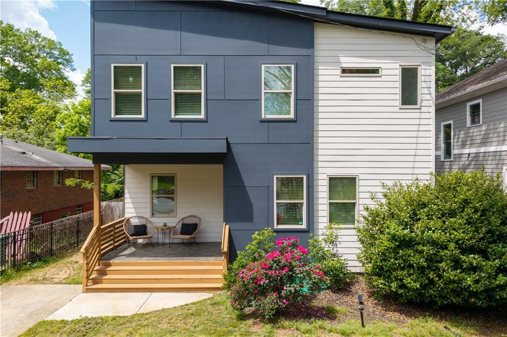 Property Photo: 210 Locust Street NE GA 30317