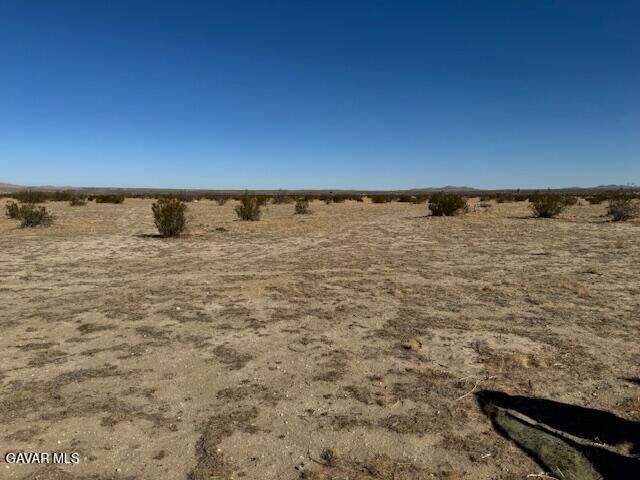 Property Photo:  21500 E Ave P  CA 93591 