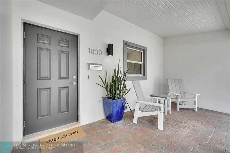 1800 NE 28th St  Wilton Manors FL 33306 photo