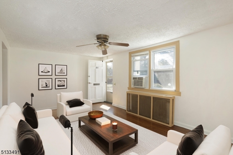 1605 Wood Ave Apt 1E  Roselle Boro NJ 07203 photo