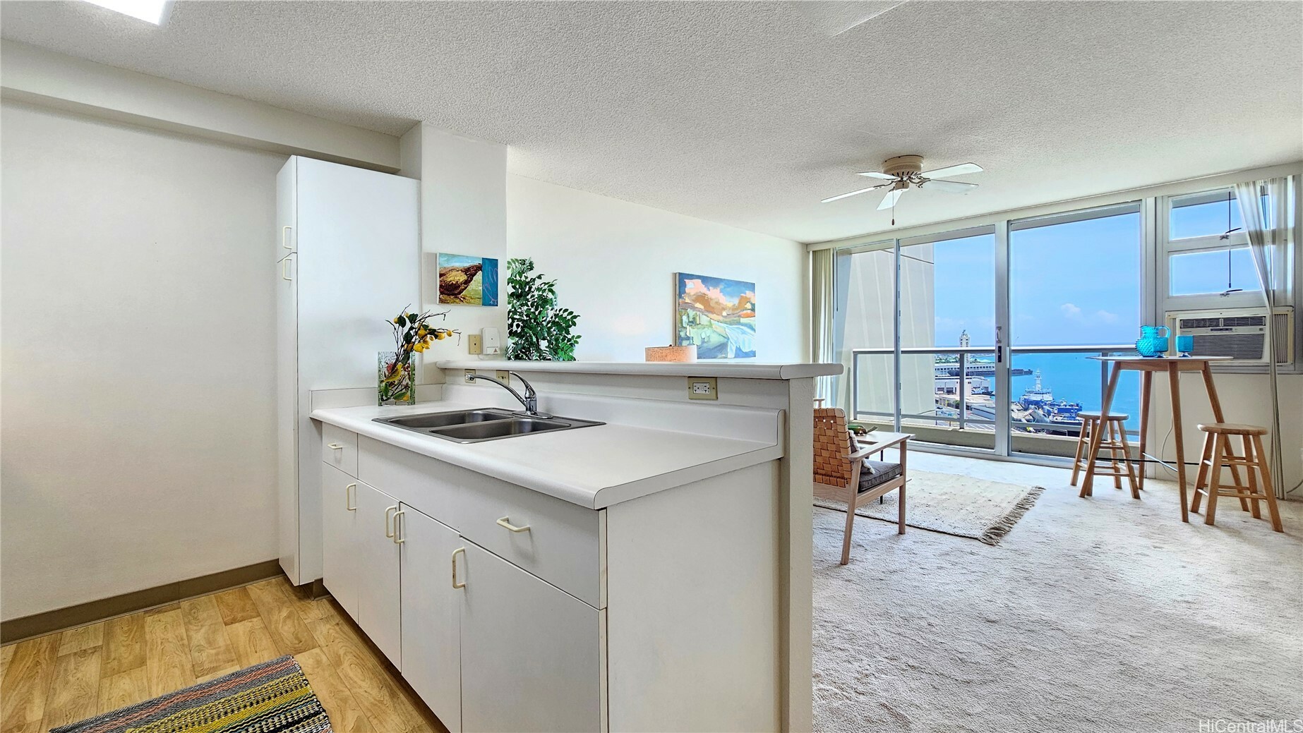 Property Photo: 215 N King Street 1605 HI 96817