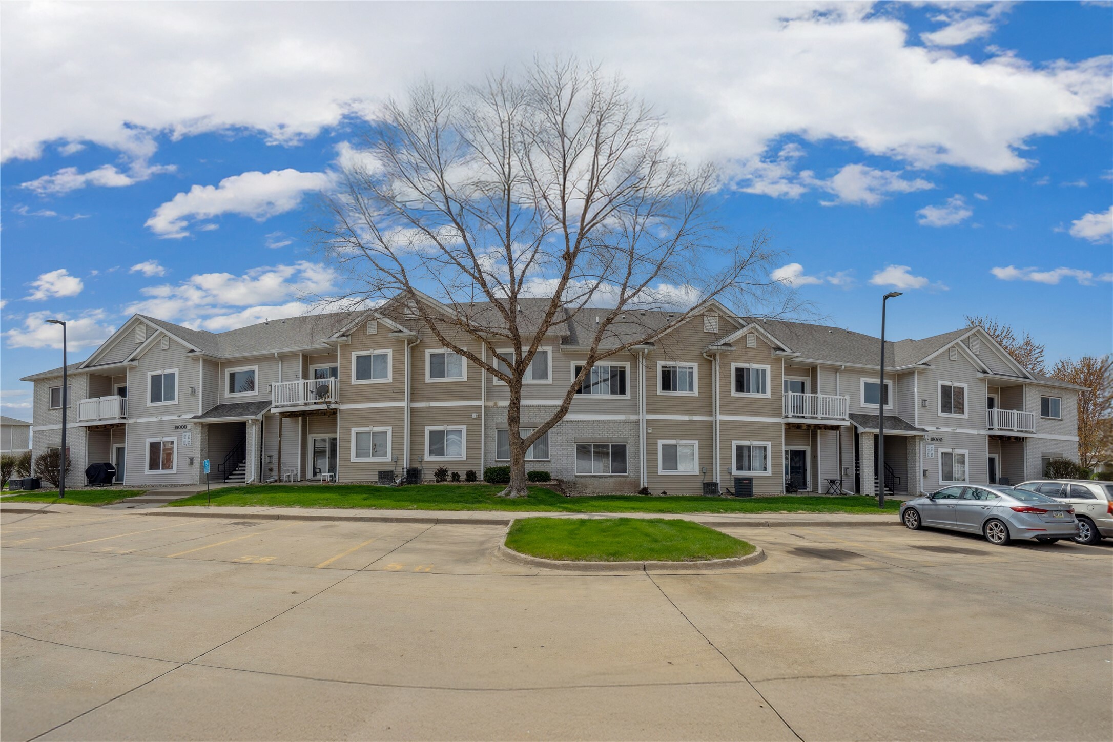 Property Photo:  8601 Westown Parkway 19208  IA 50266 