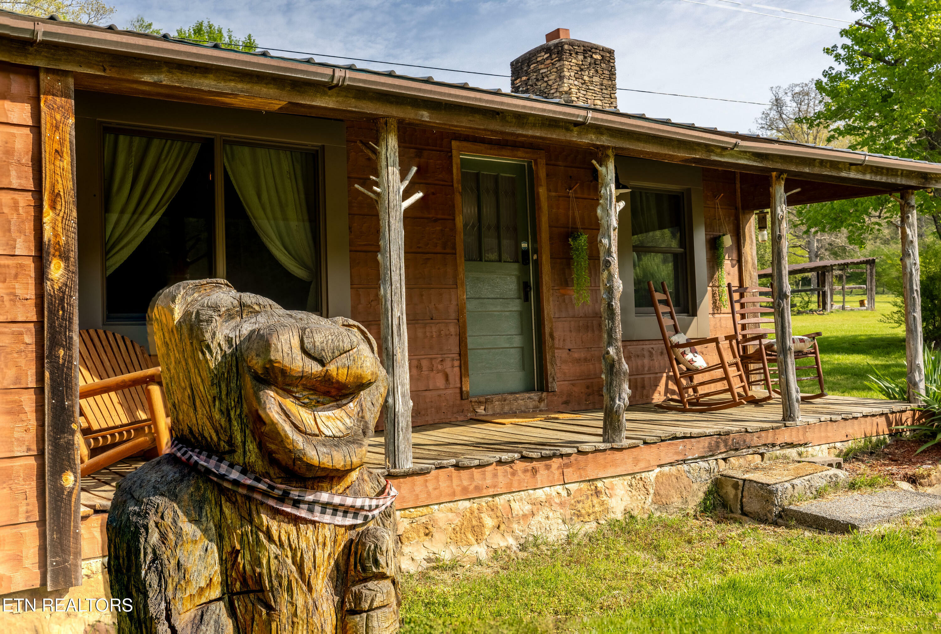 Property Photo: 6472 Happy Valley Rd TN 37878