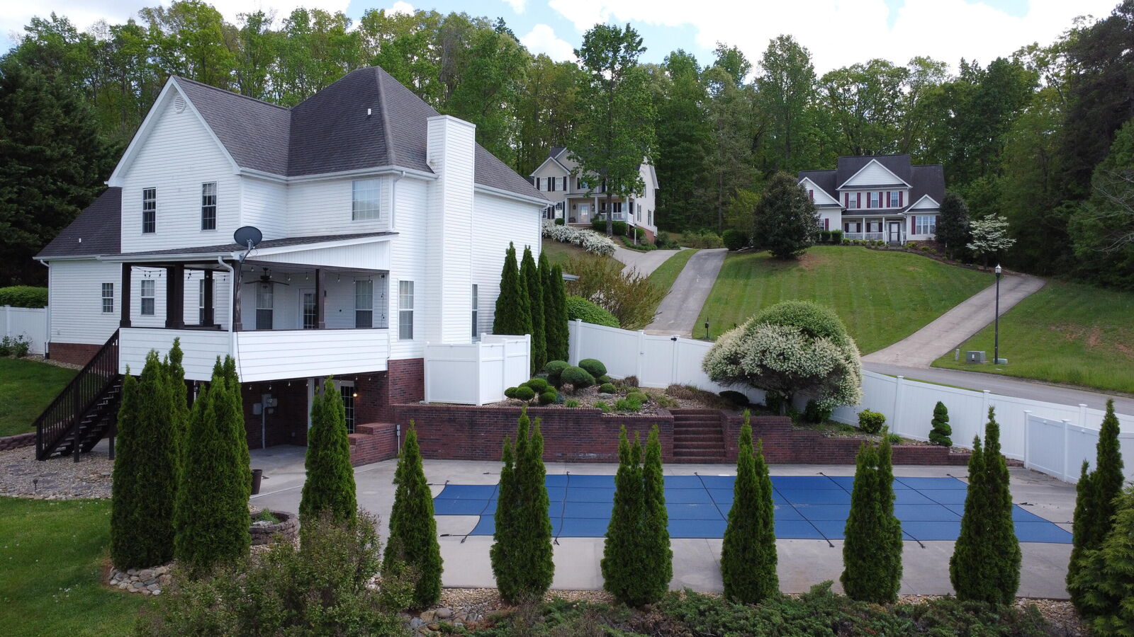 Property Photo: 4537 Horseshoe Trail TN 37814