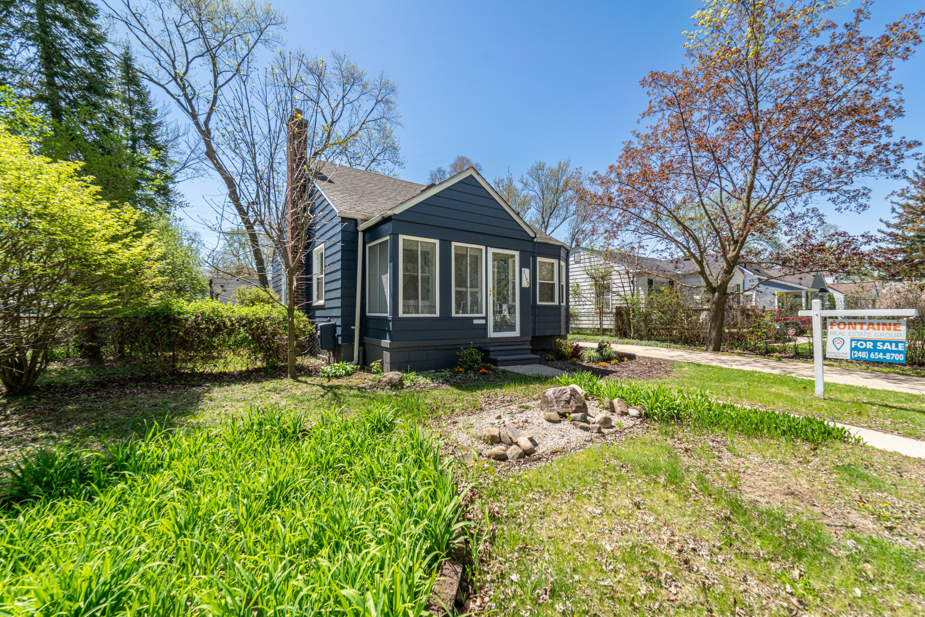 Property Photo: 2193 Cambridge Rd MI 48072