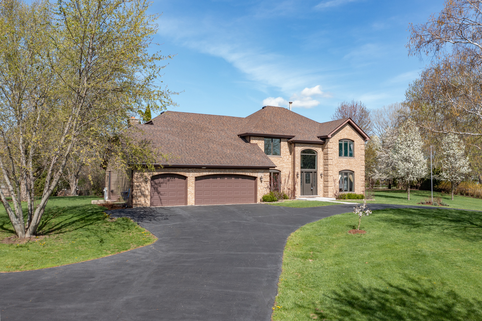 Property Photo: 4N481 Citation Lane IL 60119