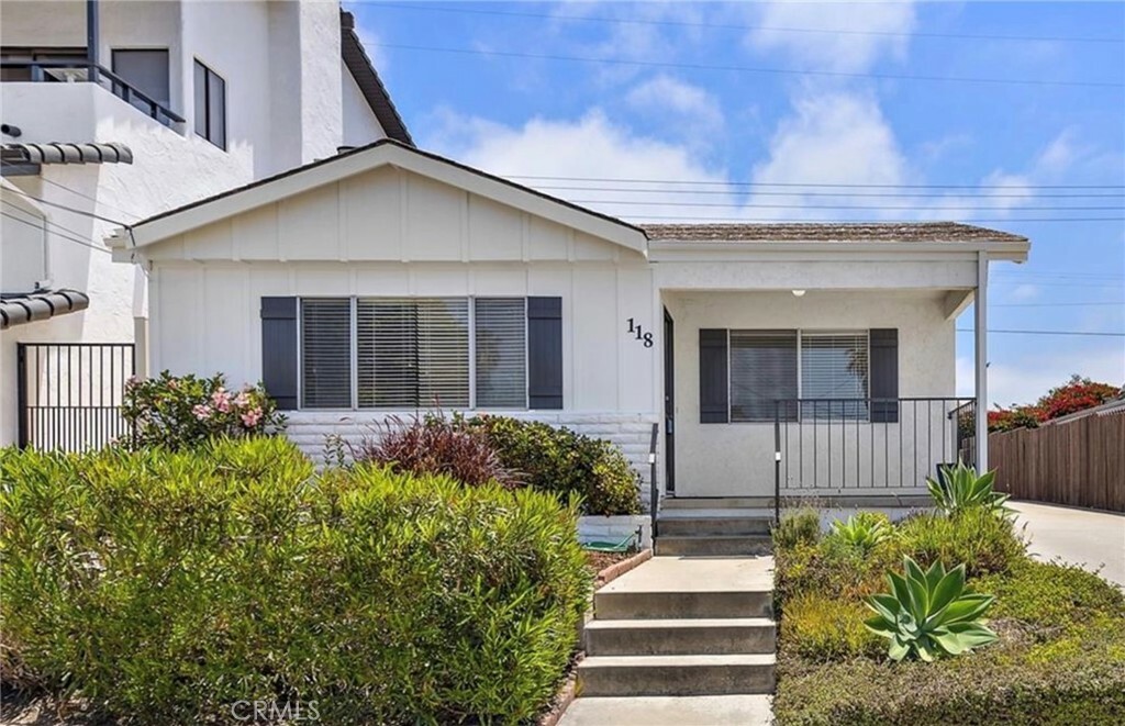 Property Photo: 118 Avenida Santa Margarita CA 92672