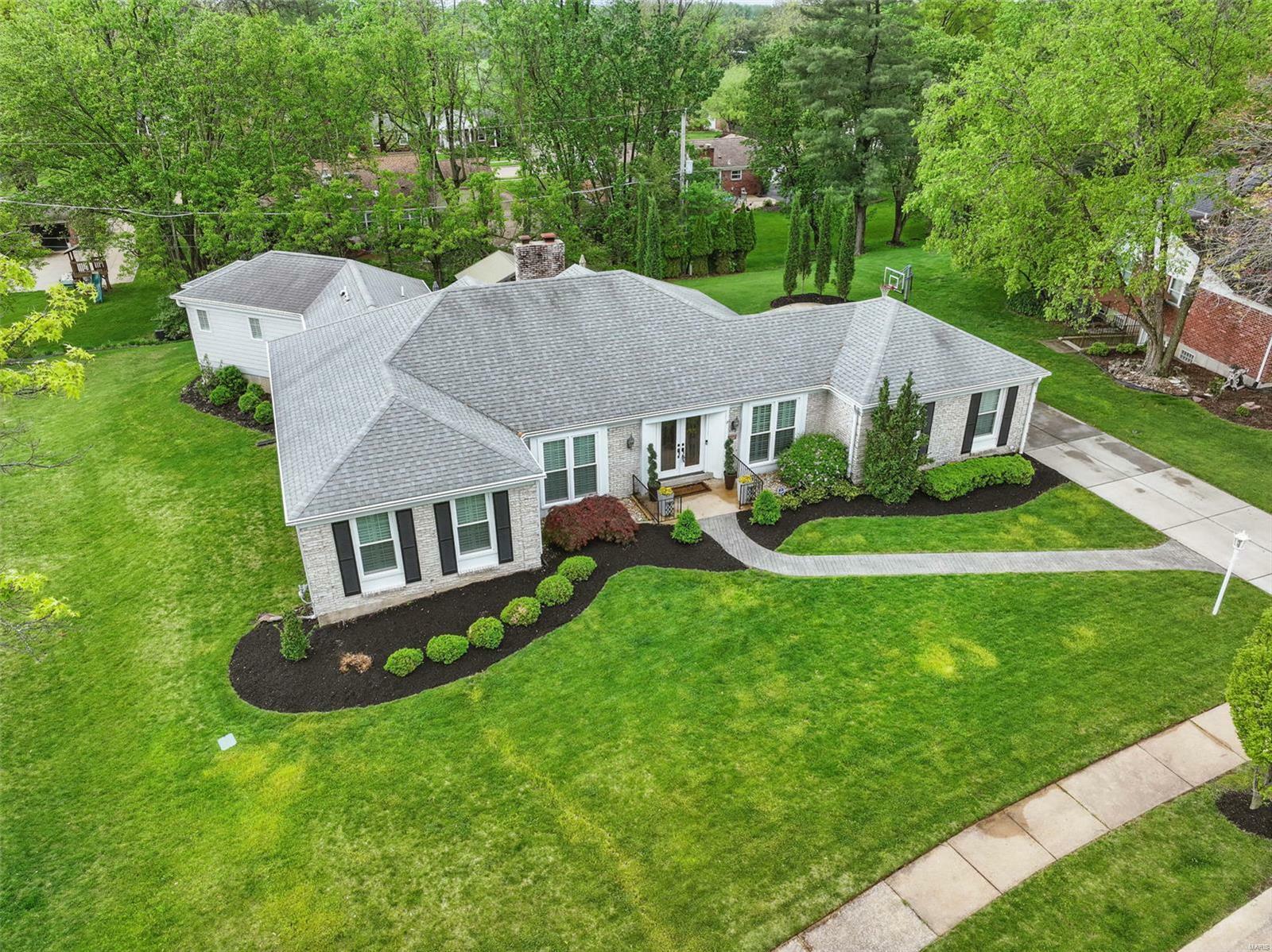 Property Photo: 14474 Eddington Drive MO 63017