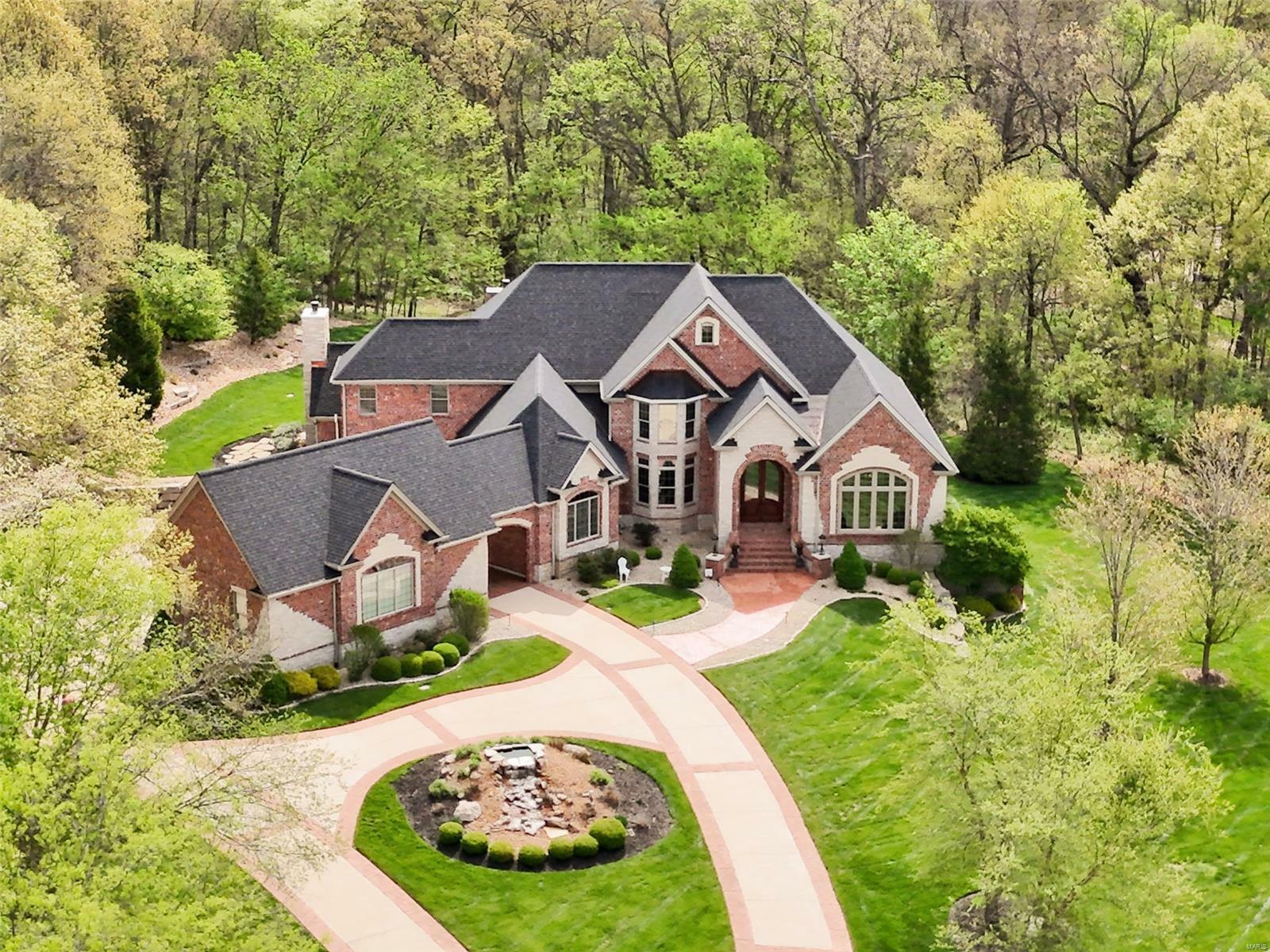 Property Photo: 990 Stonecastle Drive MO 63366