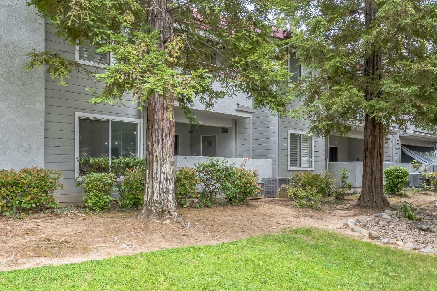 Property Photo: 7340 Hamden Place 107 CA 95842
